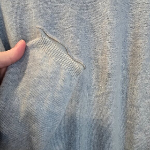 Sundance 100% Cashmere Sweater Light Blue Size Large Soft - Picture 2 of 8